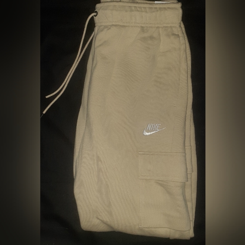 Nike Cargo Pants